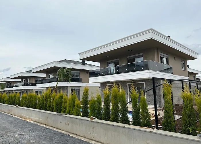 Nirvana Manolya Villa *