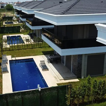 Nirvana Manolya Belek