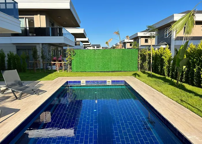 Nirvana Manolya Villa